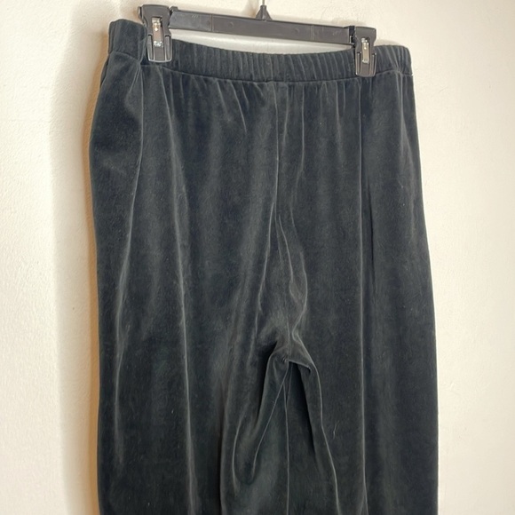 Eileen Fisher | Black Velvet Wide Leg Relaxed Pull On Pants Size M NWT - Picture 4 of 6